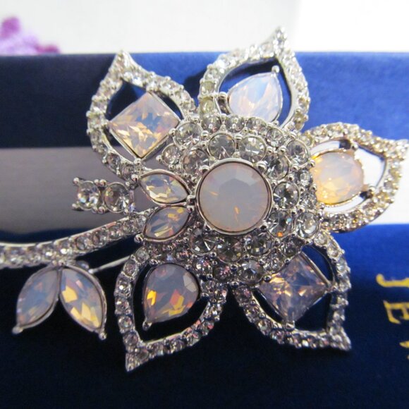 JTV Titanic Jewelry Collection Faux Opal & Faux Diamond Floral Pin - Gorgeous!! - Picture 10 of 16